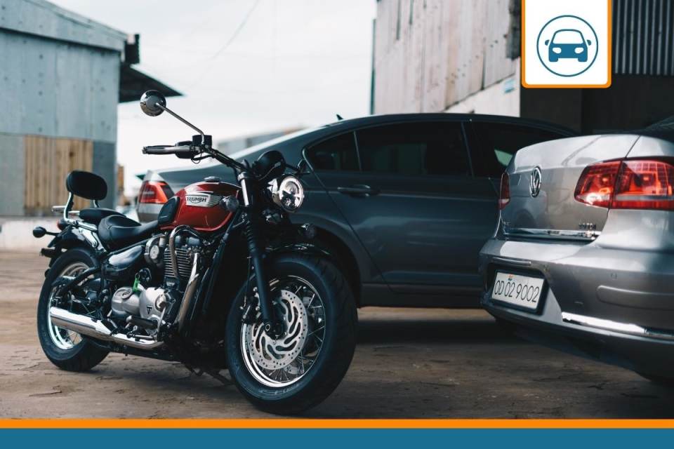 moto et voiture assurées par l'assurance auto moto combinée