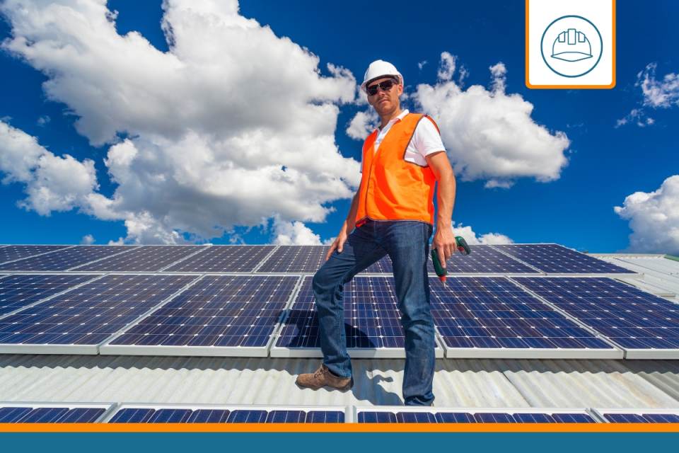 assurance garantie décennale pour installateur de panneaux photovoltaiques
